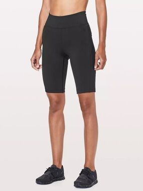 🆕 | LULULEMON Women’s On Pace Short HR 10”